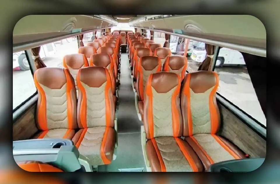 memahami perbedaan konfigurasi kursi bus pariwisata