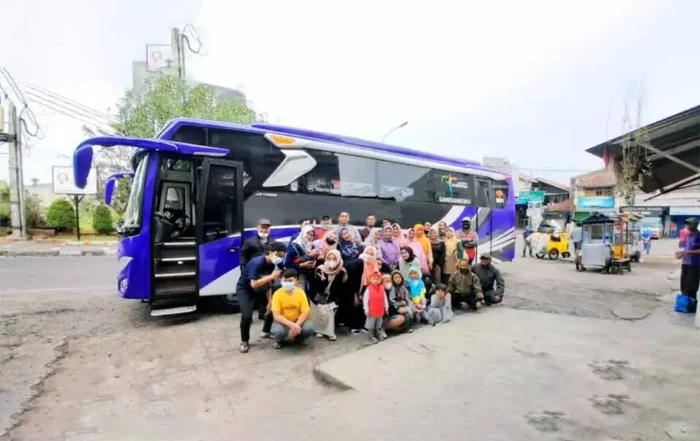 sewa bus di Bogor untuk rute Puncak