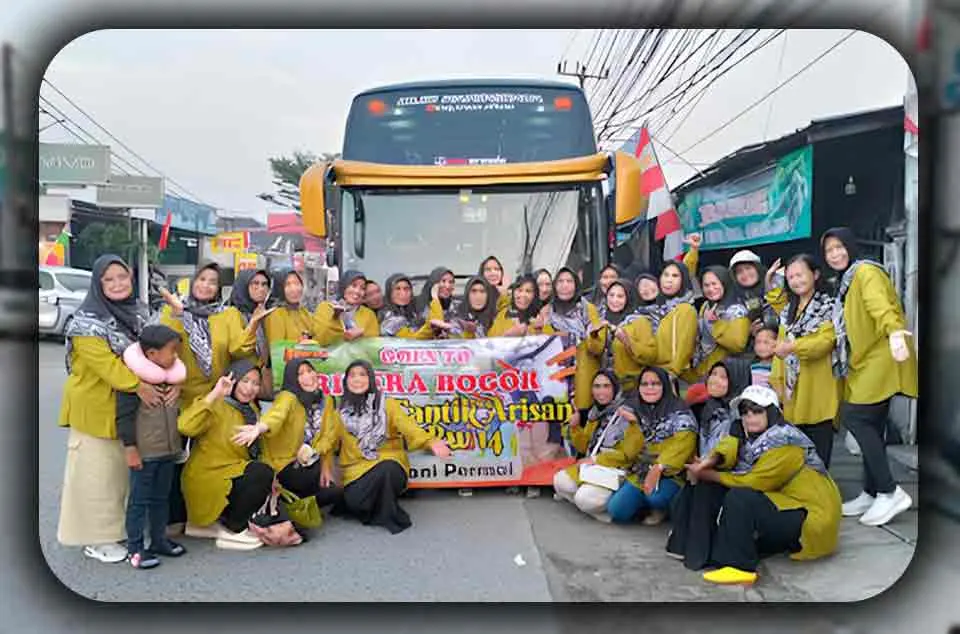 Kepraktisan memilih satu bus kapasitas besar untuk Rombongan di Jakarta