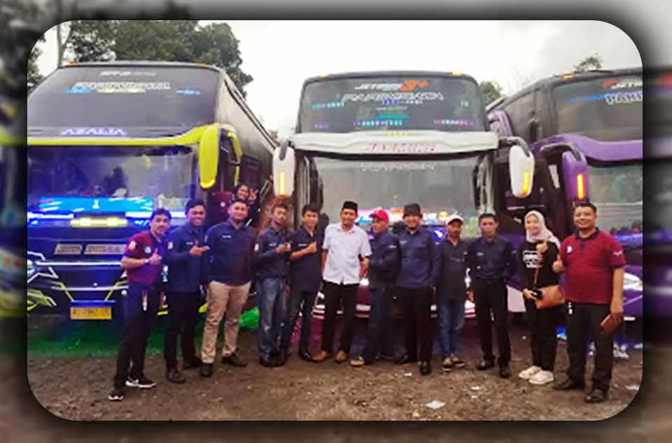 harga sewa bus pariwisata 59 seat fasilitas lengkap Memilih type bus pariwisata dengan fasilitas lengkap untuk rombongan di Bekasi