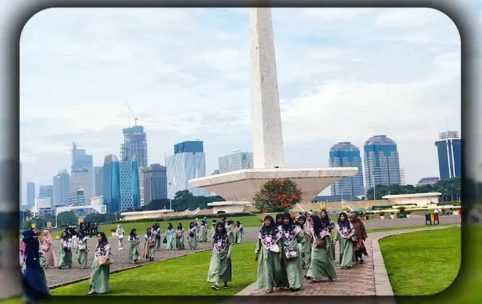 Pengalaman Liburan ke Monas Bersama Rombongan