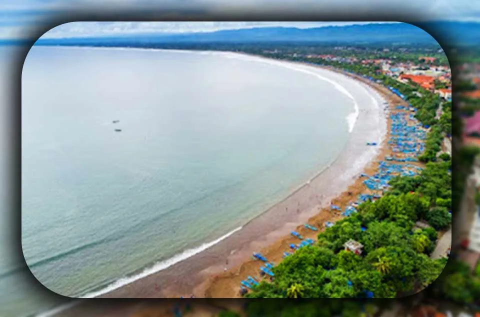 Perbedaan Pantai Barat dan Timur Pangandaran