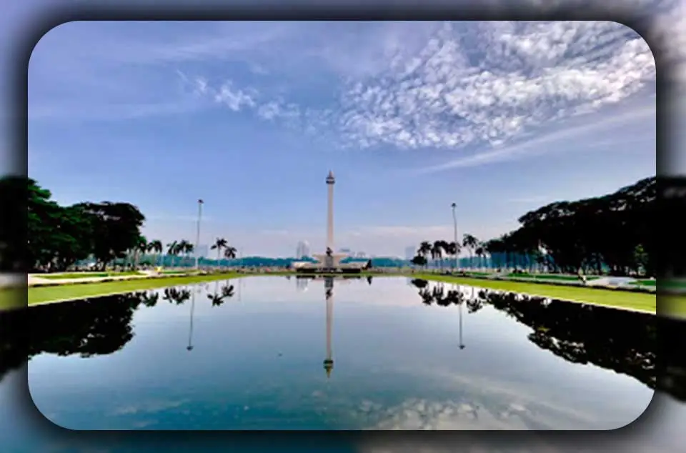Spot Foto Instagramable di Kawasan Monas