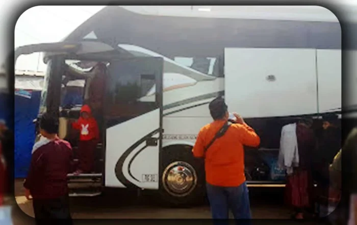 Strategi Mengelola Barang Bawaan Rombongan Bus Besar dari Bekasi