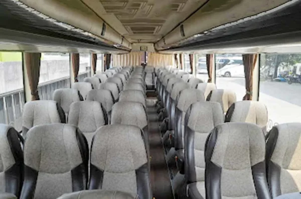 harga sewa bus pariwisata Depok 59 seat (2-3)
