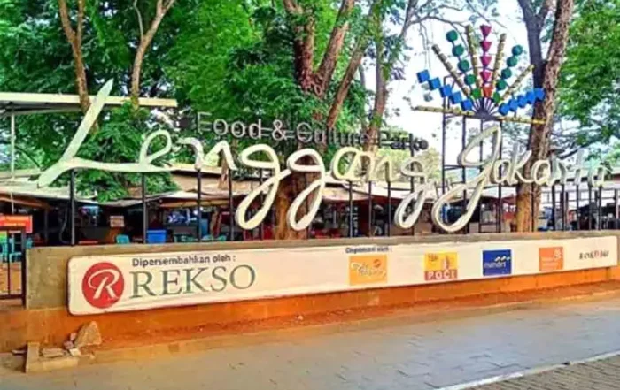 kelebihan dan kekurangan wisata Monas