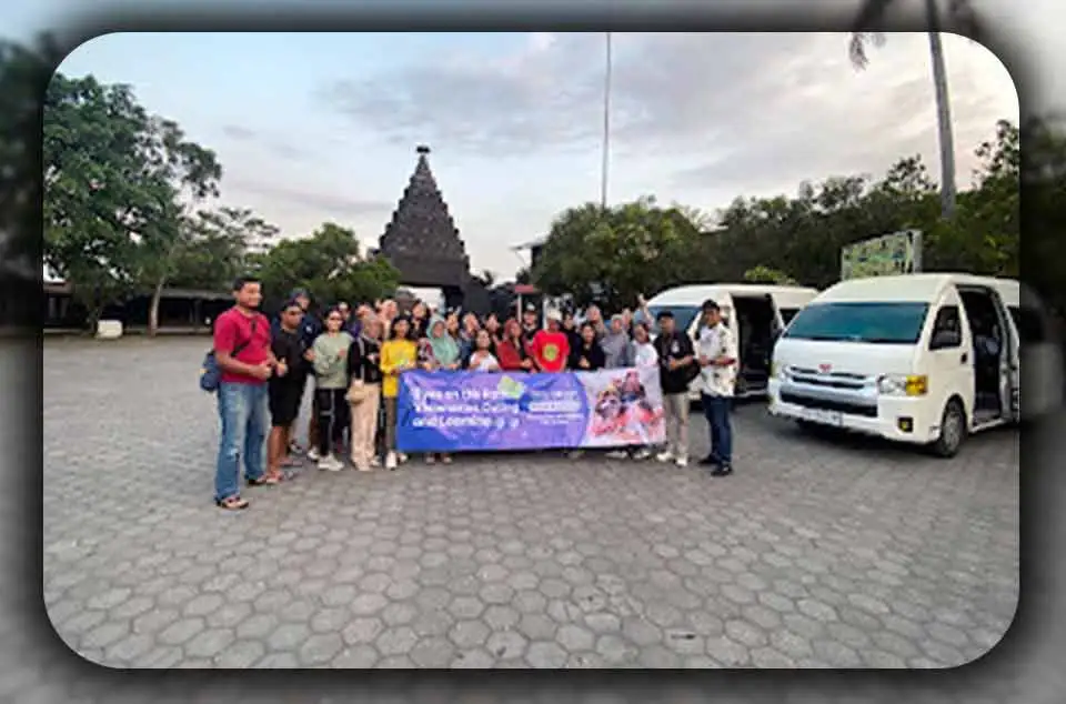 memilih jenis bus mini Tangerang dengan penyimpanan yang cukup untuk rute luar kota