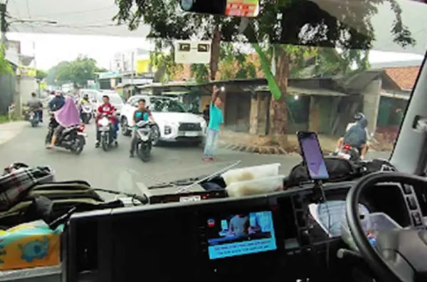 rental Elf pariwisata terdekat di Jakarta Pusat