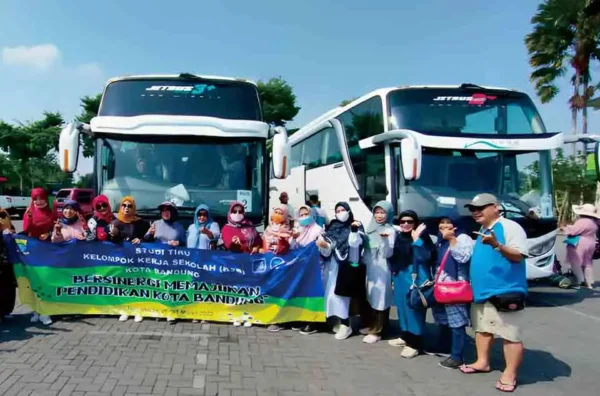 sewa bus pariwisata Euro 4 di Tangerang