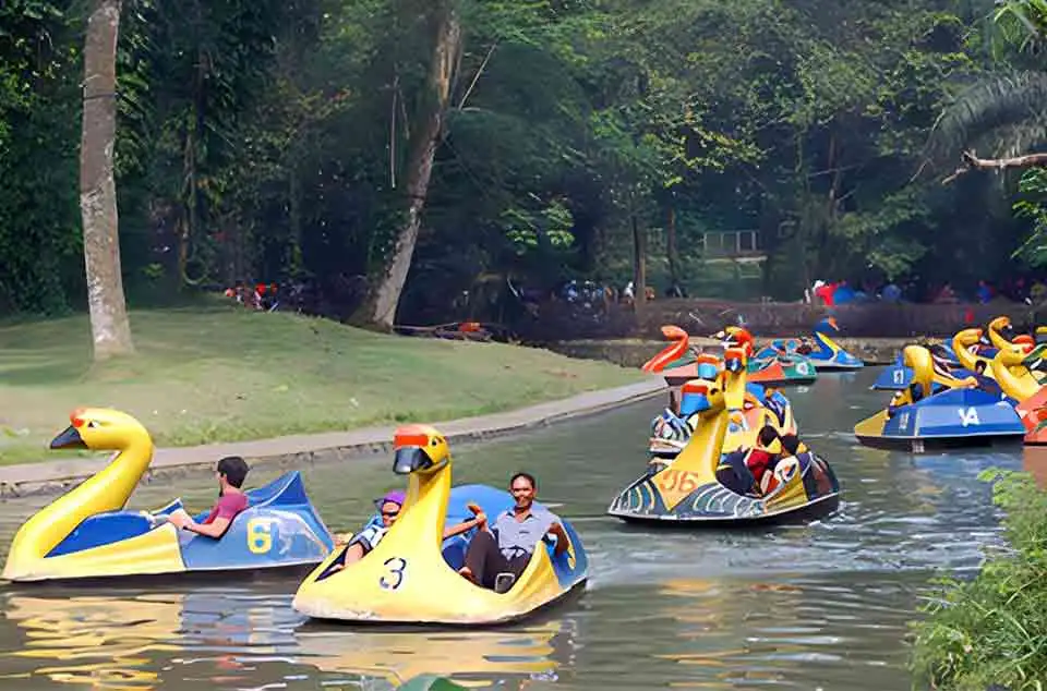 spot foto menarik di Ragunan Jakarta