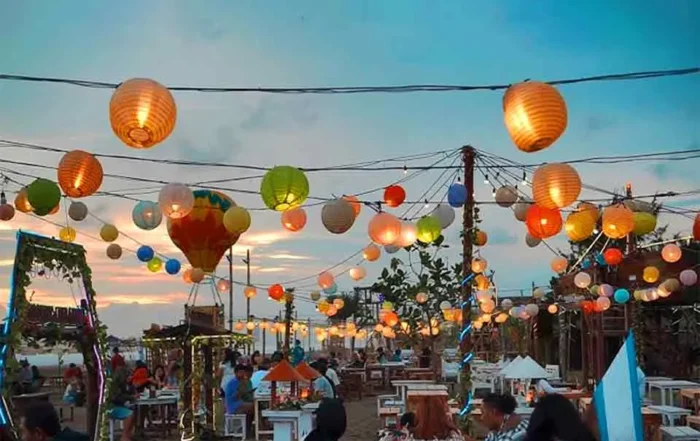 spot foto sunset di bamboo cafe