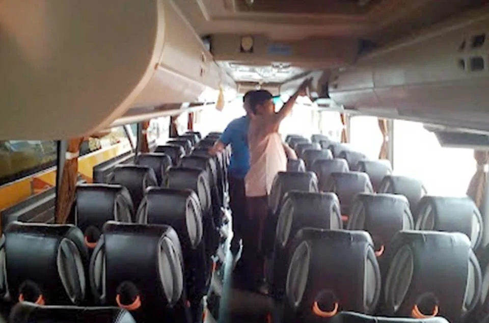 tips menata barang bawaan di bagasi bus
