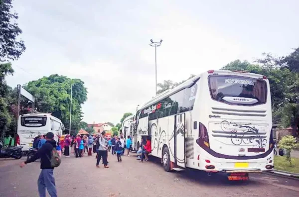 warna bus pariwisata paling populer 2026