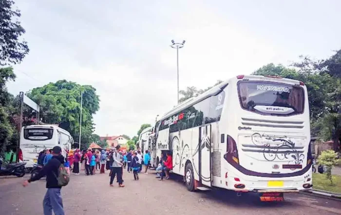 warna bus pariwisata paling populer 2026