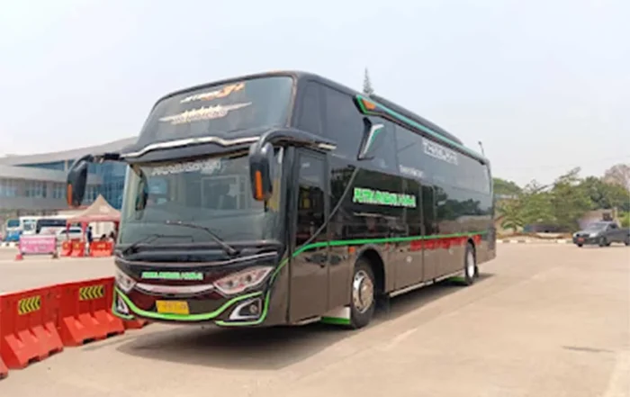 standar emisi Euro 4 dan Euro 5 bus pariwisata,