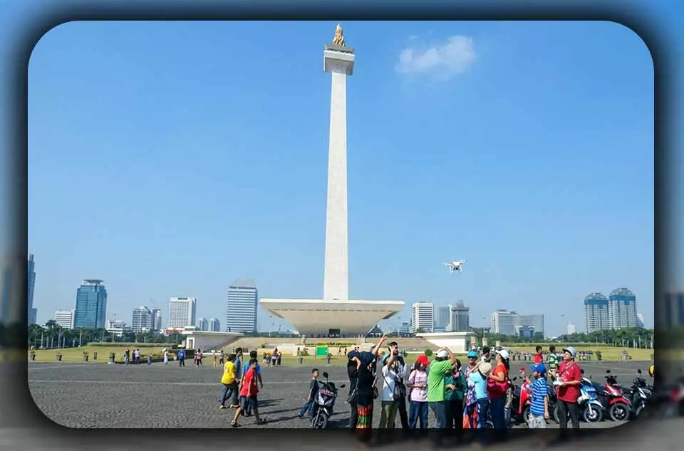 Panduan Liburan ke Monas Untuk Keluarga Besar