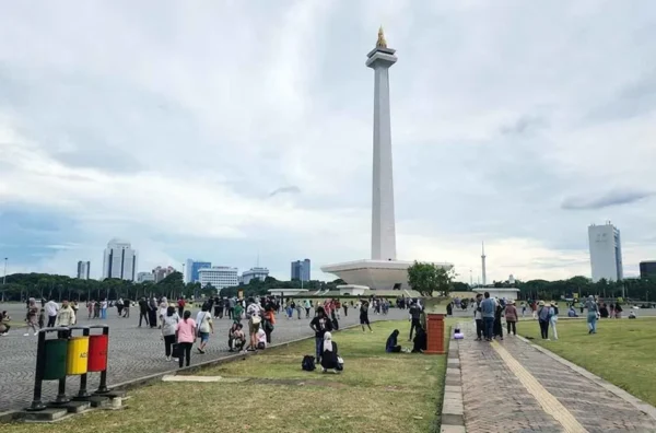 cara cek operasional Monas hari ini