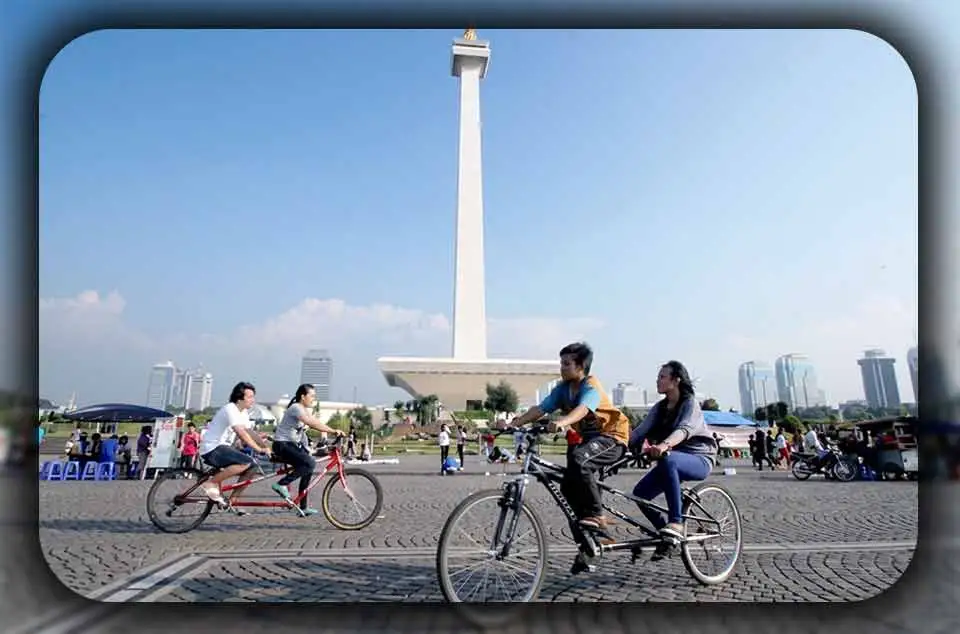 cara sewa sepeda listrik dan otoped di Monas fasilitas Monas terbaru untuk wisata keluarga