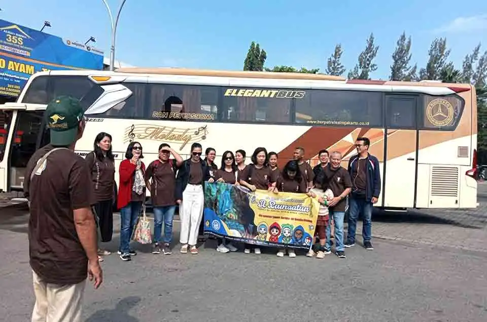 sewa bus pariwisata murah di Bekasi untuk rombongan