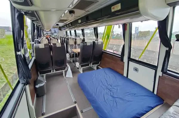 sewa sleeper bus pariwisata Tangerang ke Sumatra