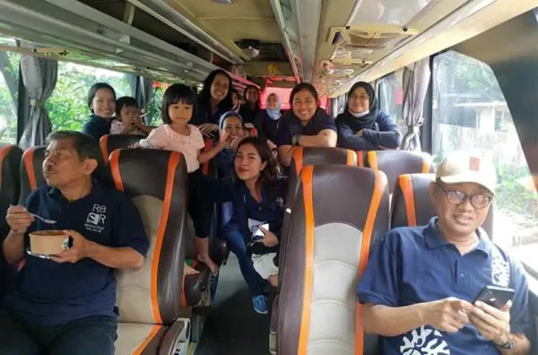spesifikasi bus pariwisata untuk rute antar provinsi