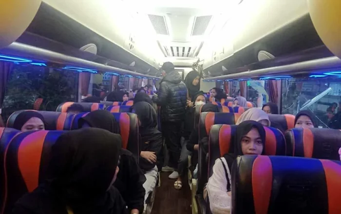 tips memilih bus pariwisata aman lintas Sumatra Jawa