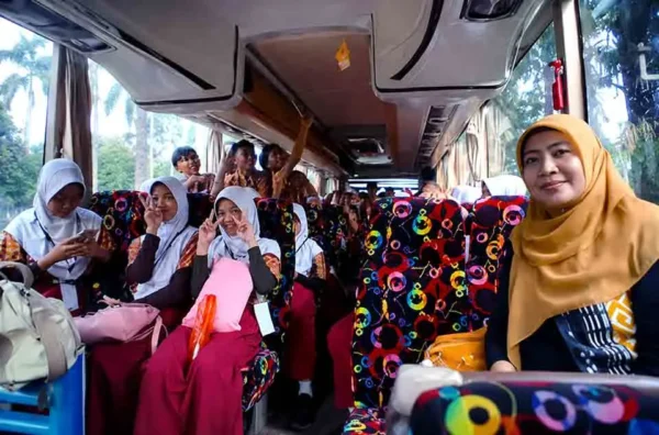 tips menawar harga sewa bus pariwisata Depok