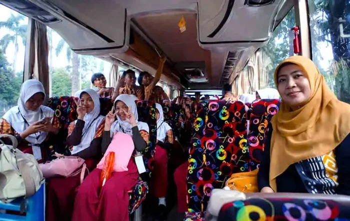 tips menawar harga sewa bus pariwisata Depok