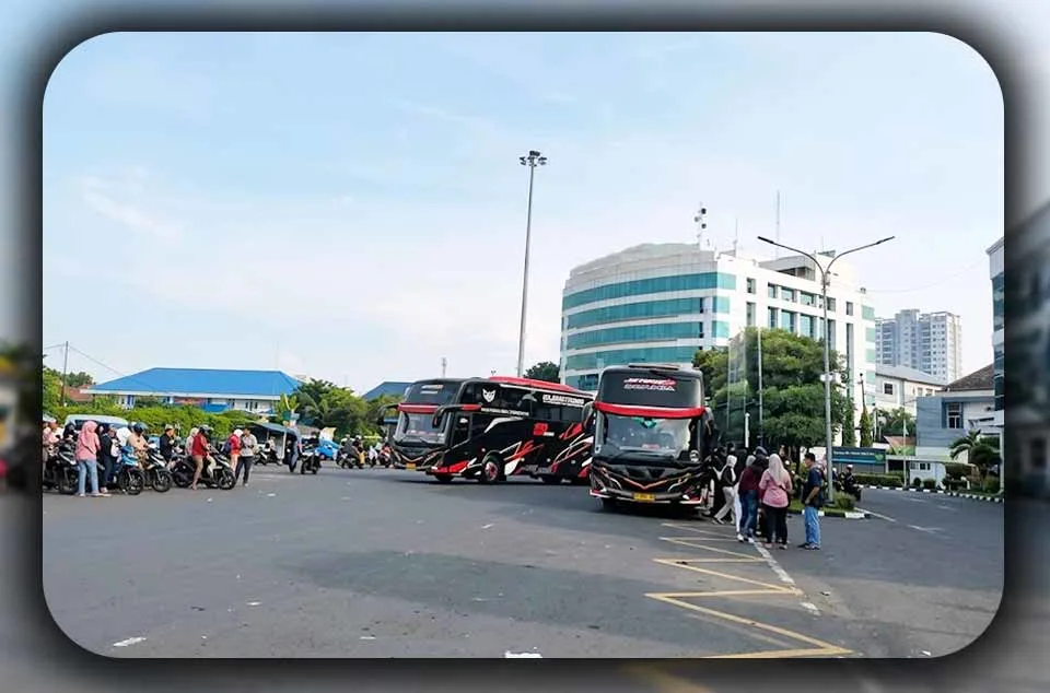 Tips Memilih Bus Pariwisata yang Aman dan Nyaman