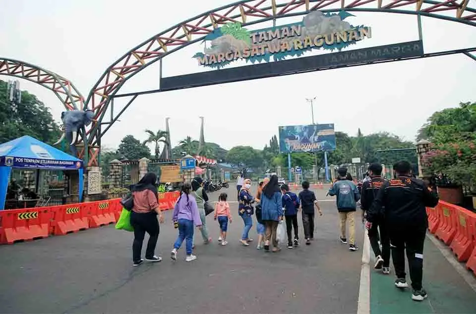 cara kolektif membeli tiket JakCard untuk banyak orang