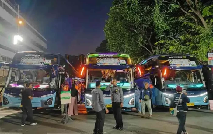 cara menentukan ukuran bus pariwisata sesuai rombongan
