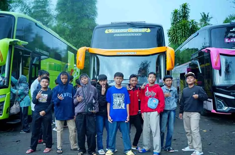 harga sewa bus pariwisata Bogor terupdate