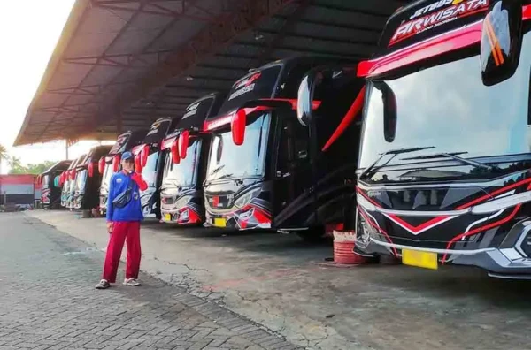keuntungan sewa bus pariwisata Tangerang untuk rombongan