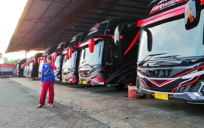 keuntungan sewa bus pariwisata Tangerang untuk rombongan