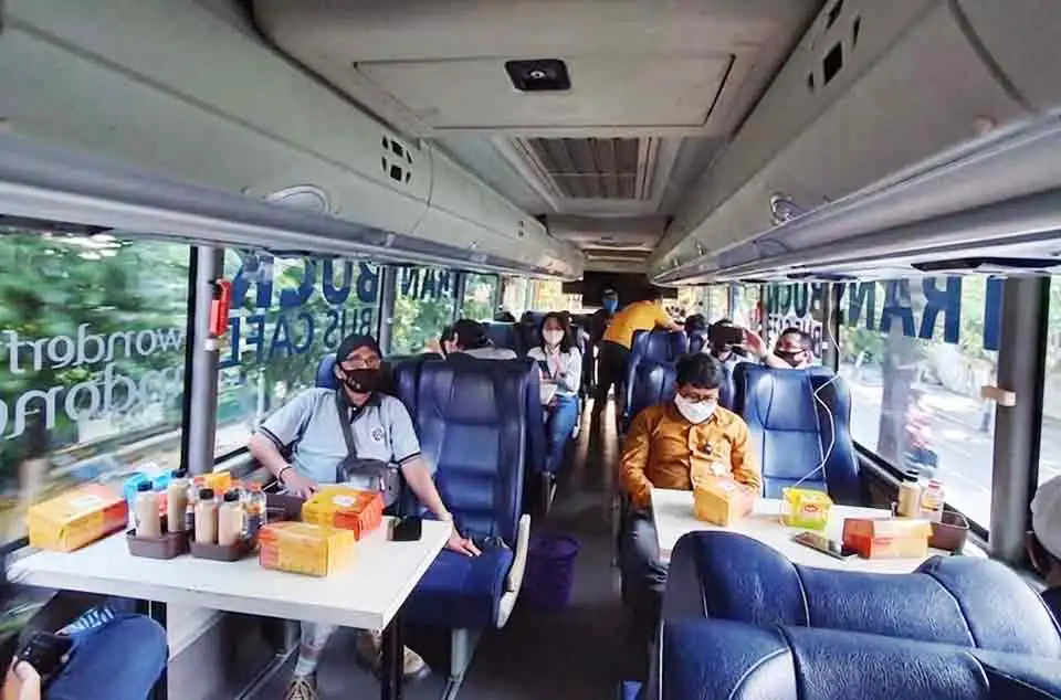 sewa bus mewah pariwisata Bekasi terdekat