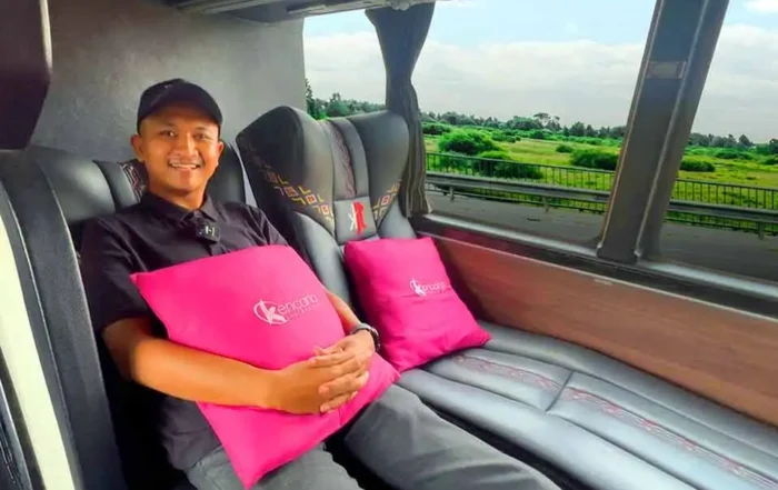 tarif sewa sleeper bus pariwisata Tangerang terupdate