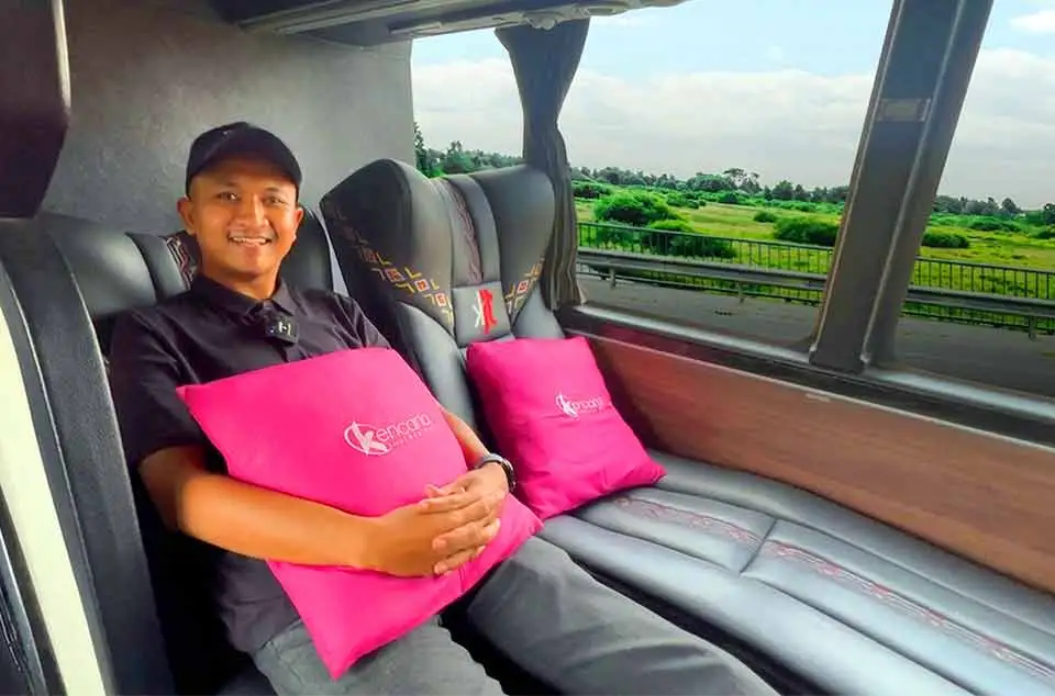 tarif sewa sleeper bus pariwisata Tangerang terupdate