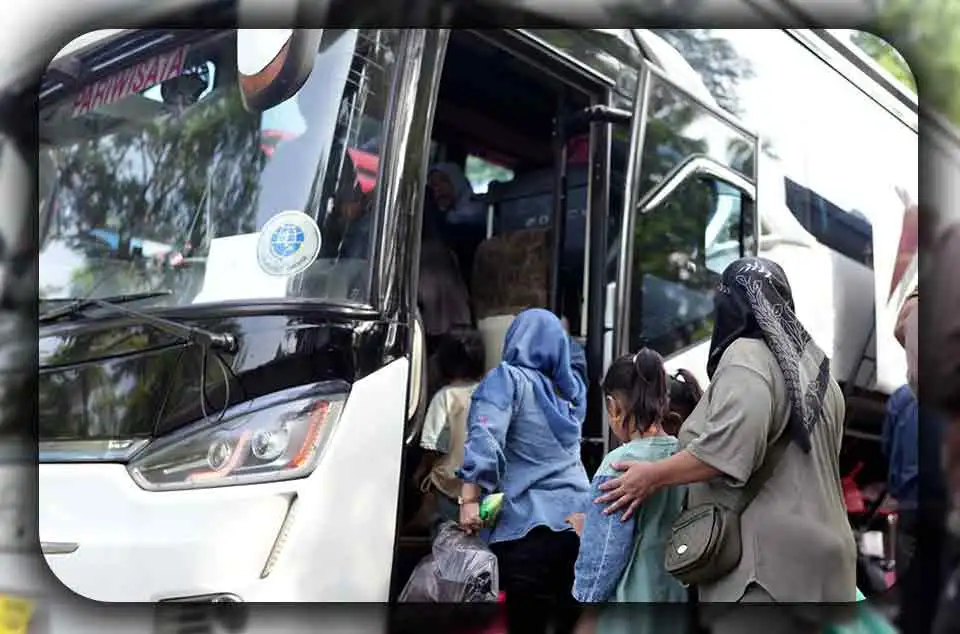Sabuk Pengaman Pada Bus Pariwisata Jakarta Untuk Ruang Gerak yang Aman