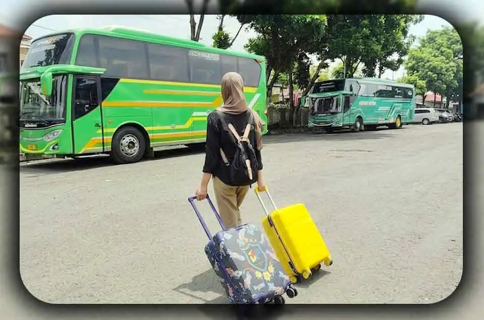 Strategi Penyimpanan Tas dan Koper Rombongan Korporat di Bus Pariwisata Jakarta