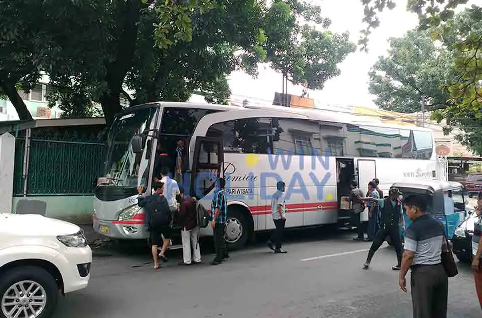 bus00058