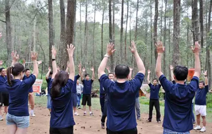 cara mengadakan gathering kantor sendiri tanpa EO