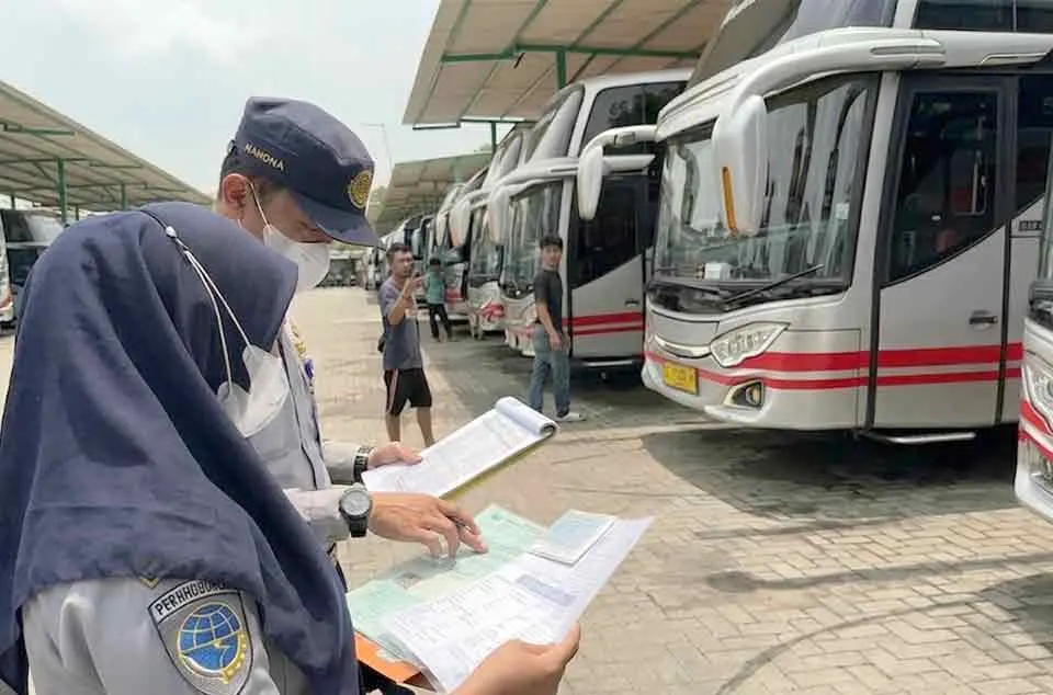 cek kelayakan KIR bus pariwisata Jakarta