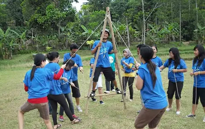 contoh kegiatan team building perusahaan yang sukses