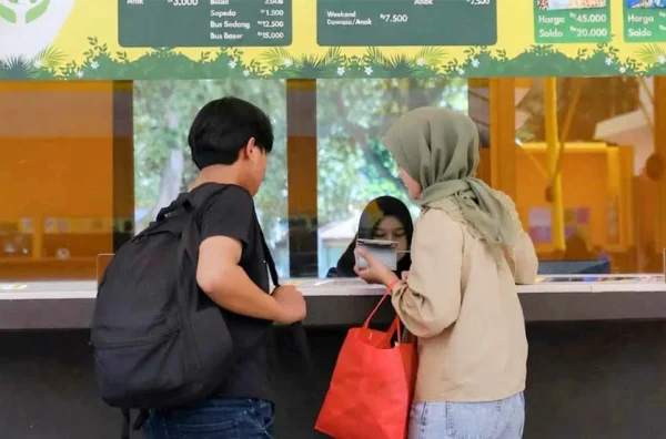 estimasi biaya masuk dan piknik di Ragunan