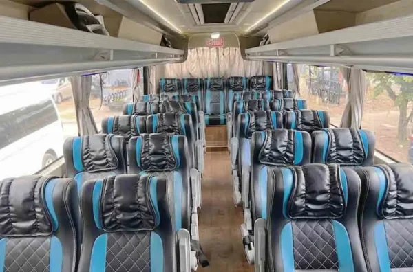 hitung kapasitas bus wisata rombongan komunitas