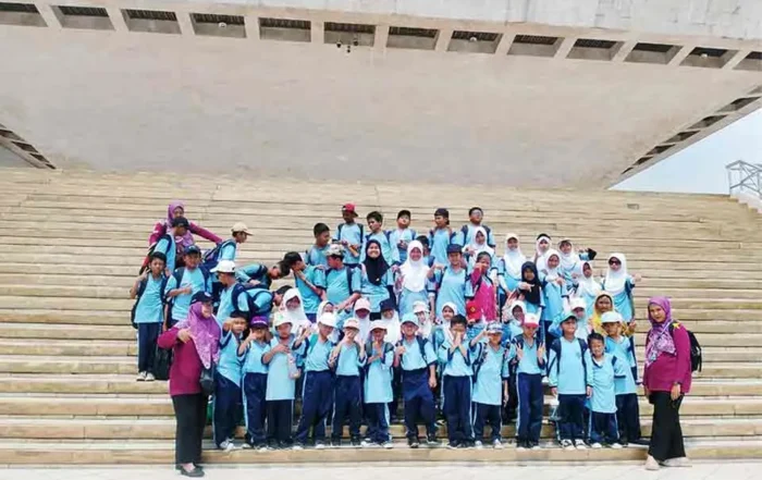 konsep study tour Monas interaktif dan modern