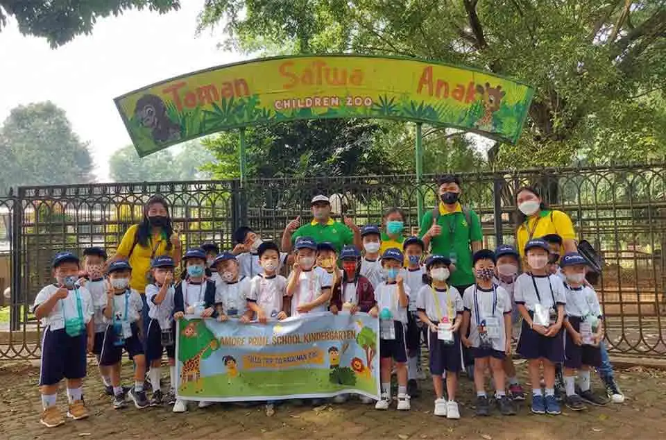 manfaat edukasi study tour sekolah ke Ragunan