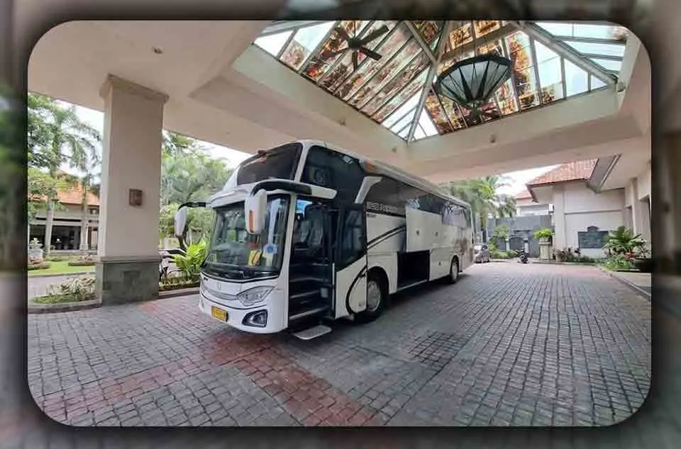 perbedaan tarif sewa bus pariwisata Faktor yang Mempengaruhi Harga Sewa Bus Pariwisata