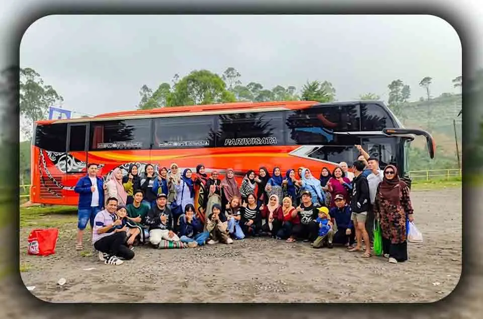 jasa sewa bus pariwisata terdekat di tangerang Sewa Bus Pariwisata Tangerang untuk Gathering Perusahaan dan Family Gathering