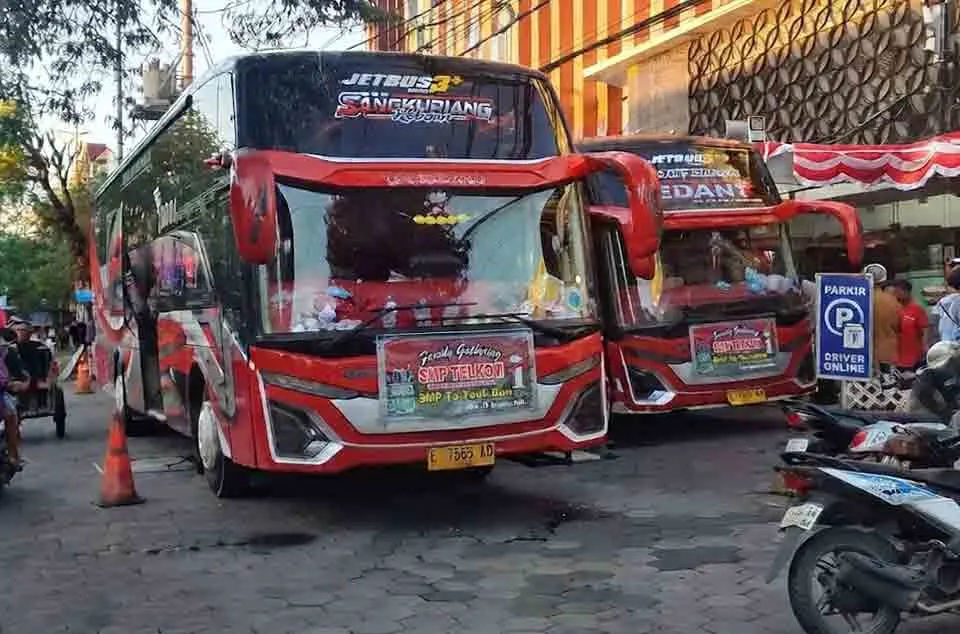 cara pesan bus pariwisata online terpercaya